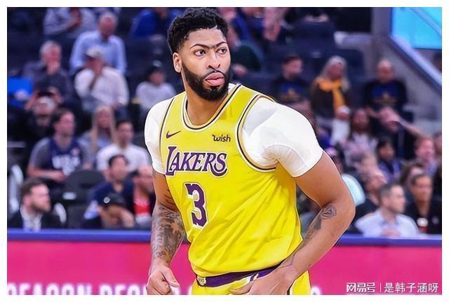 爱游戏在线登录-浓眉哥连续五场比赛得分超过夺冠，TL不断突破！(浓眉哥生涯总得分)