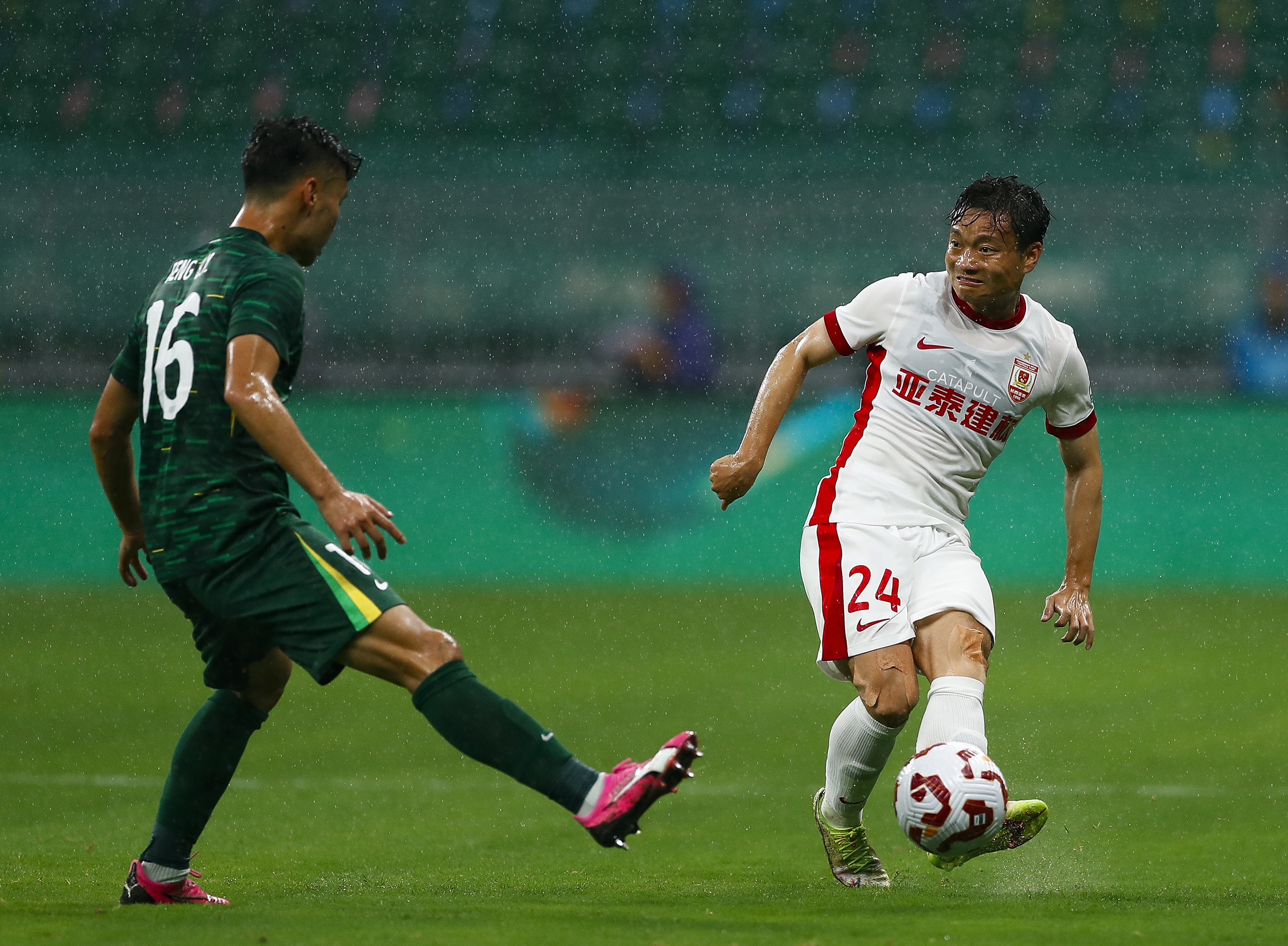 爱游戏官方网站-北京国安对越南首发阵容